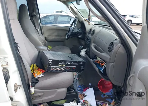 2004 Jeep Liberty Sport from USA, damaged, VIN 1J4GL48K64W205936